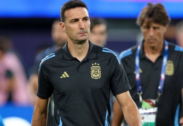  阿根廷足协启动续约程序；斯卡洛尼愿望一致；目标世界杯前尘埃落定。 体育新闻 阿根廷足协启动续约程序；斯卡洛尼愿望一致；目标世界杯前尘埃落定。 体育新闻