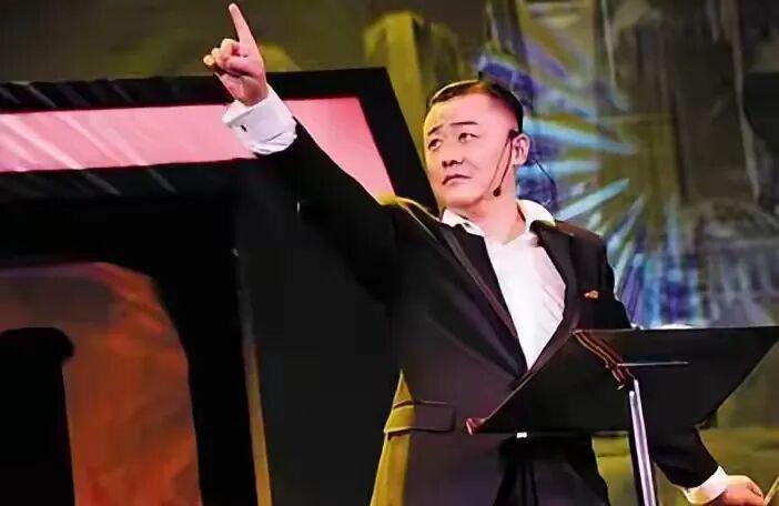  那个敢说话的人走了，我们到底在怀念什么 情感心理