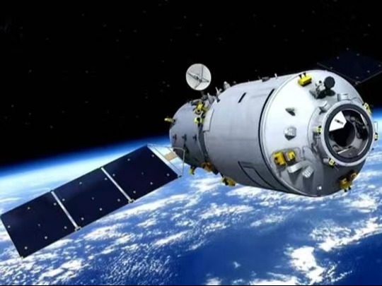  太空光伏产业化迷局：技术路线、成本鸿沟与规模化临界点 IT技术 太空光伏产业化迷局：技术路线、成本鸿沟与规模化临界点 IT技术 太空光伏产业化迷局：技术路线、成本鸿沟与规模化临界点 IT技术